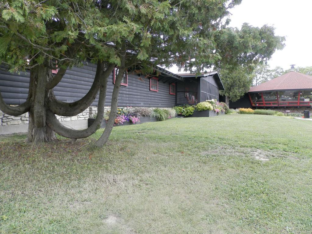 Killarney Mountain Lodge Екстер'єр фото