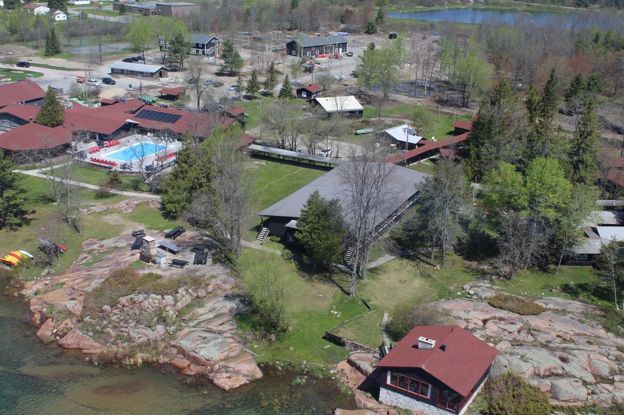 Killarney Mountain Lodge Екстер'єр фото