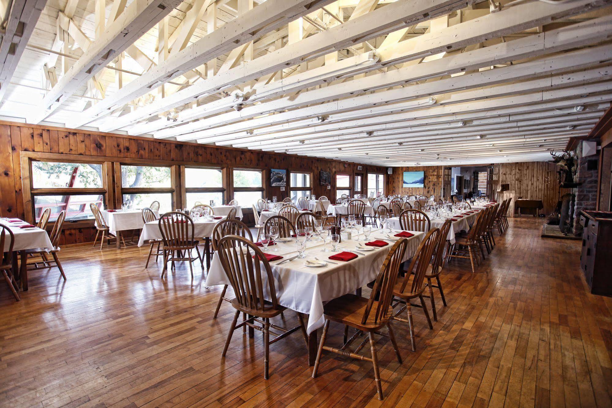 Killarney Mountain Lodge Екстер'єр фото