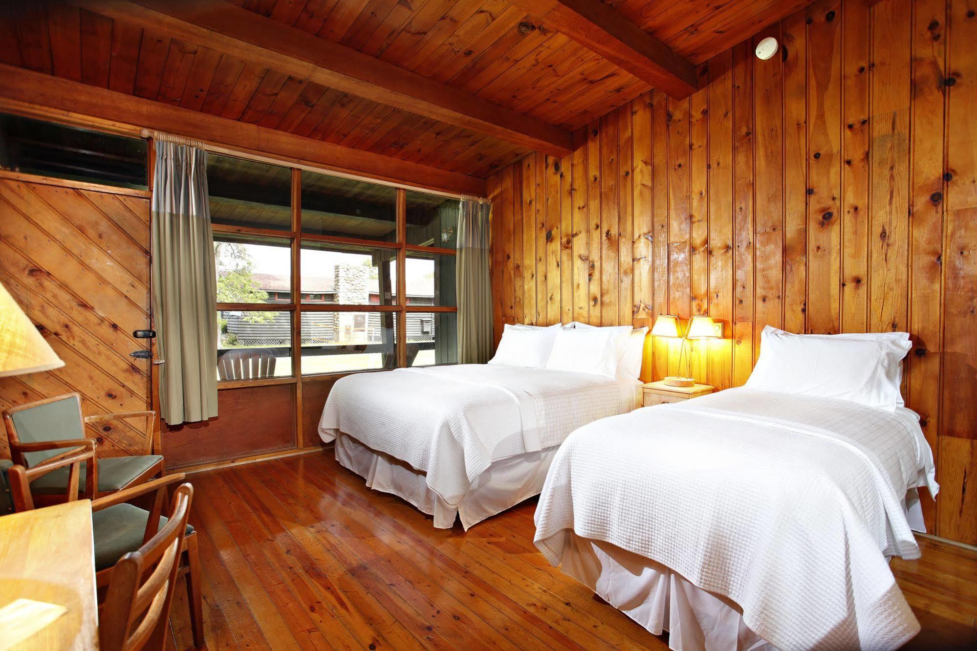 Killarney Mountain Lodge Екстер'єр фото