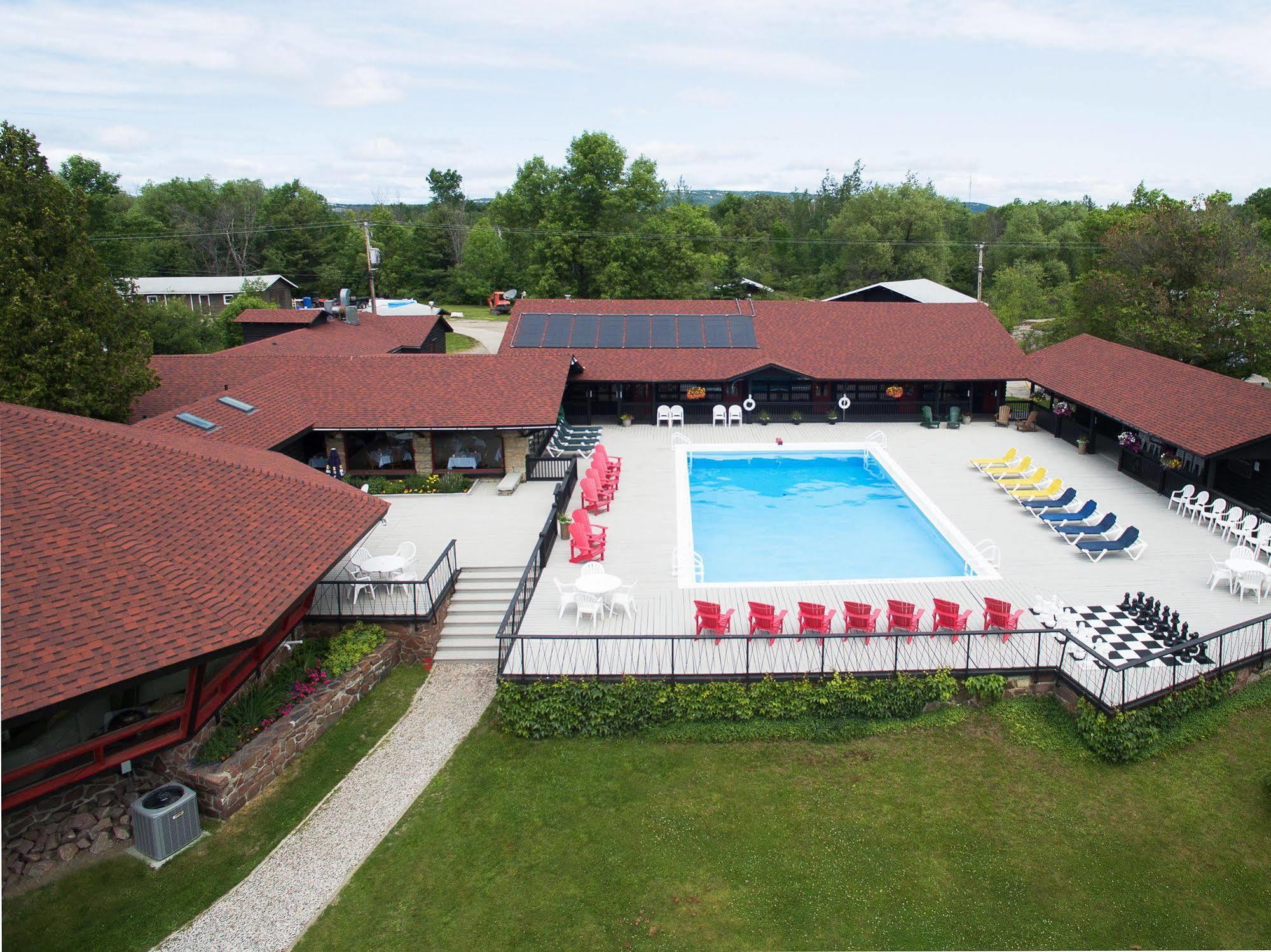 Killarney Mountain Lodge Екстер'єр фото