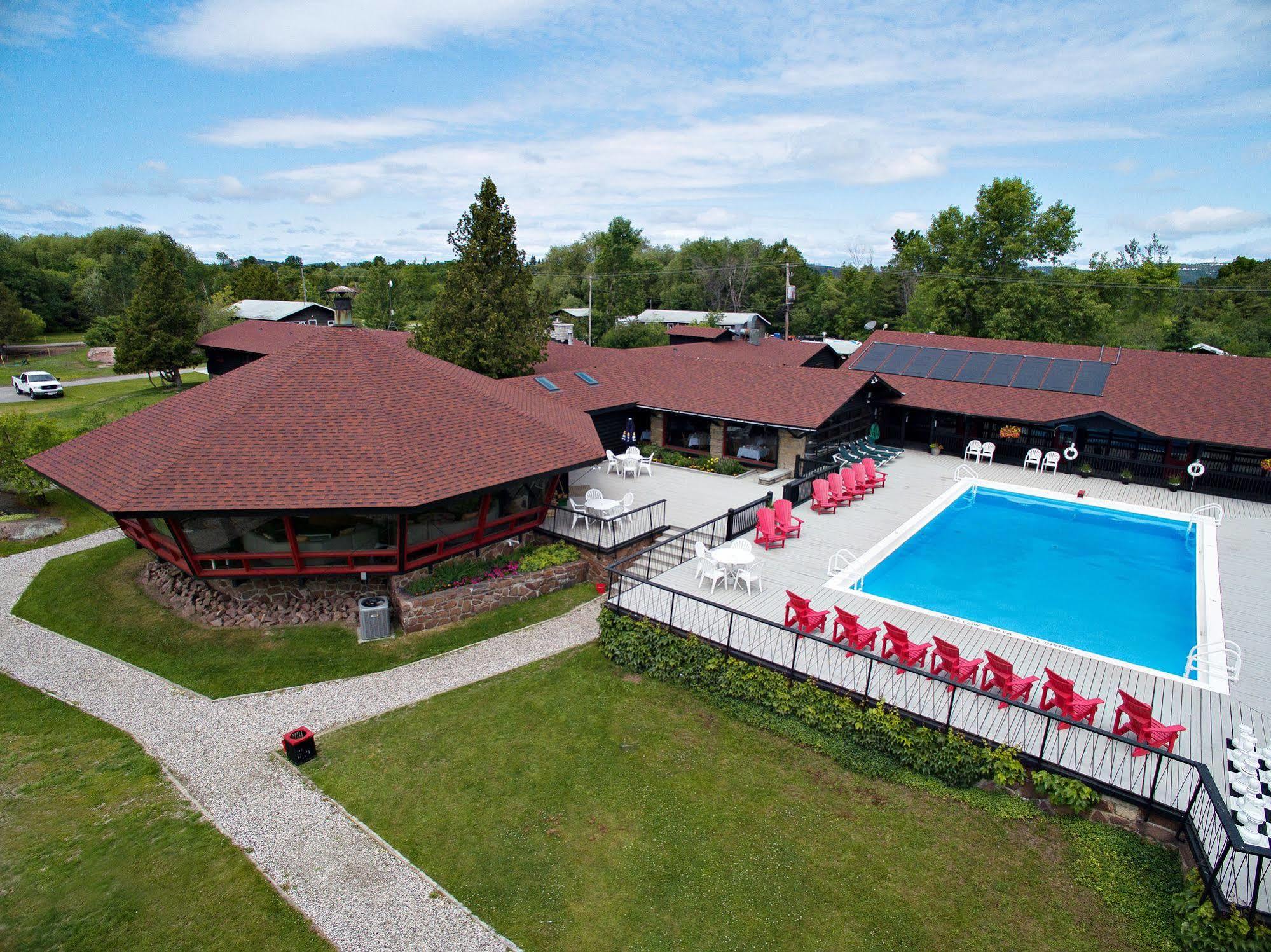 Killarney Mountain Lodge Екстер'єр фото