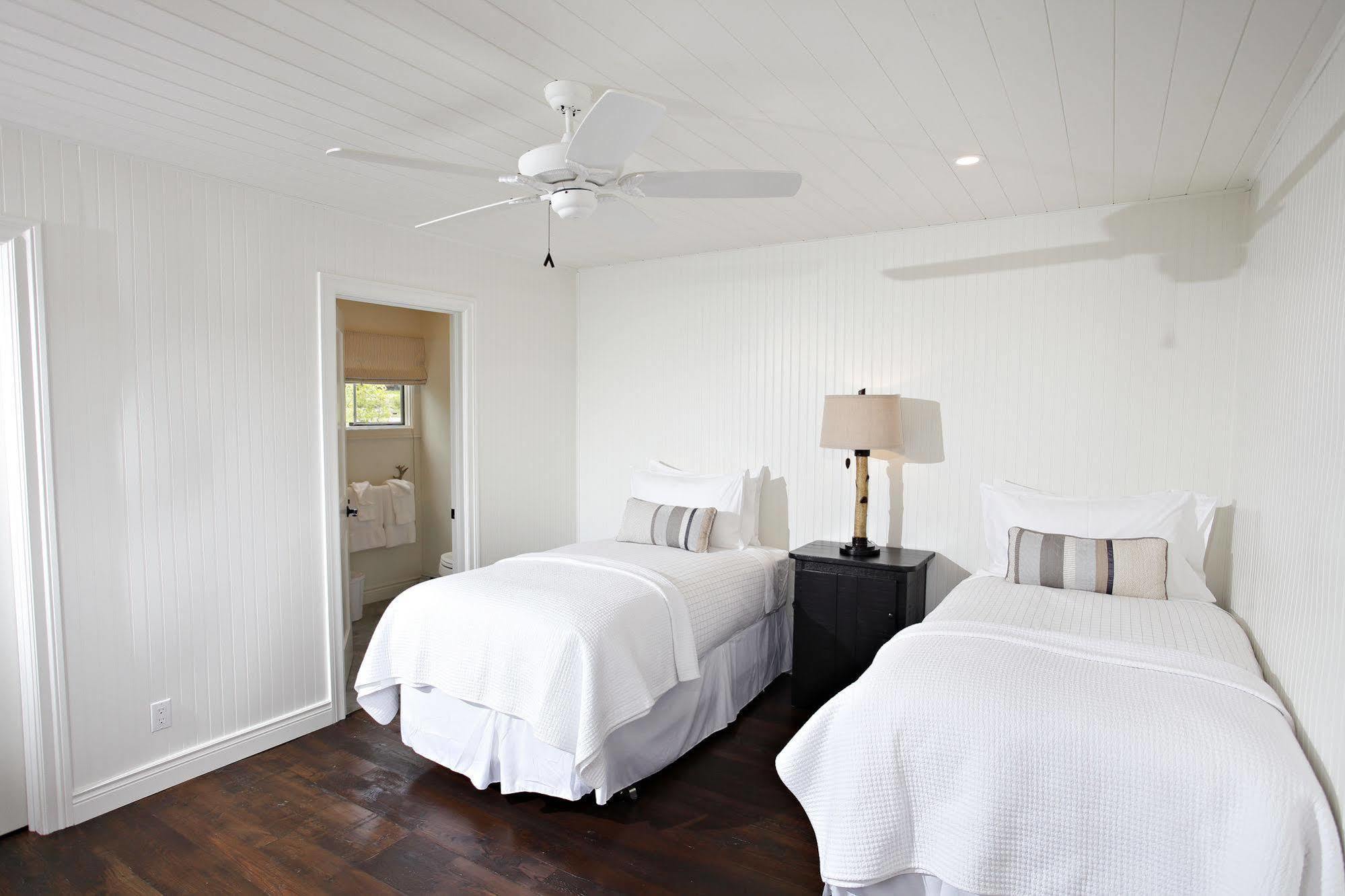 Killarney Mountain Lodge Екстер'єр фото